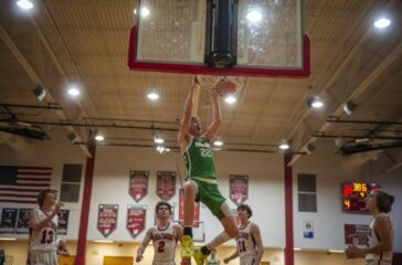 Ashton Troutman dunks v Wheatmore Feb2022