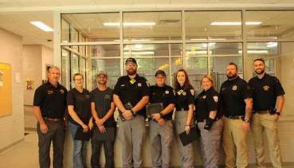 Sheriff recognizes group