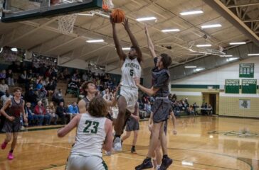 ER Davonte Brooks in hoops Dec2022