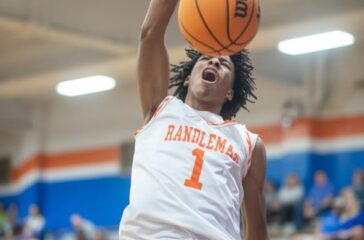 Randleman Tyshaun Goldston dunks v Lexington