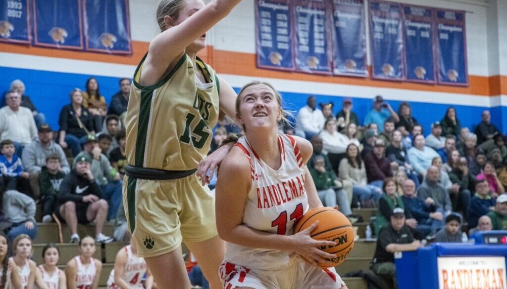 Randleman girls Elizabeth York v ER 012423