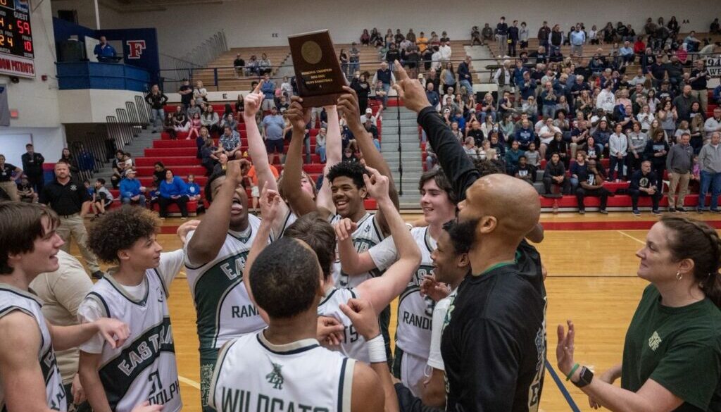 ER boys West Region champions with trophy