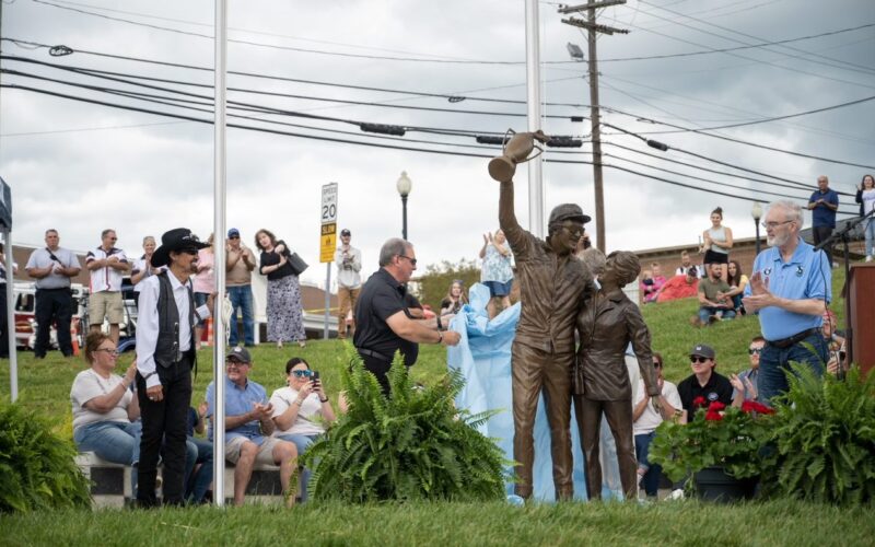 Randleman’s Petty statue honors driver for many deeds 