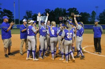 SWR softball with PAC trophy May2023