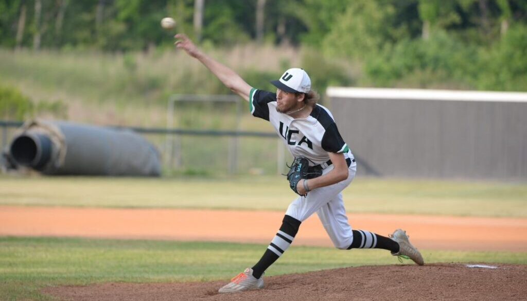 UCA baseball Brett Smith pitching May2023