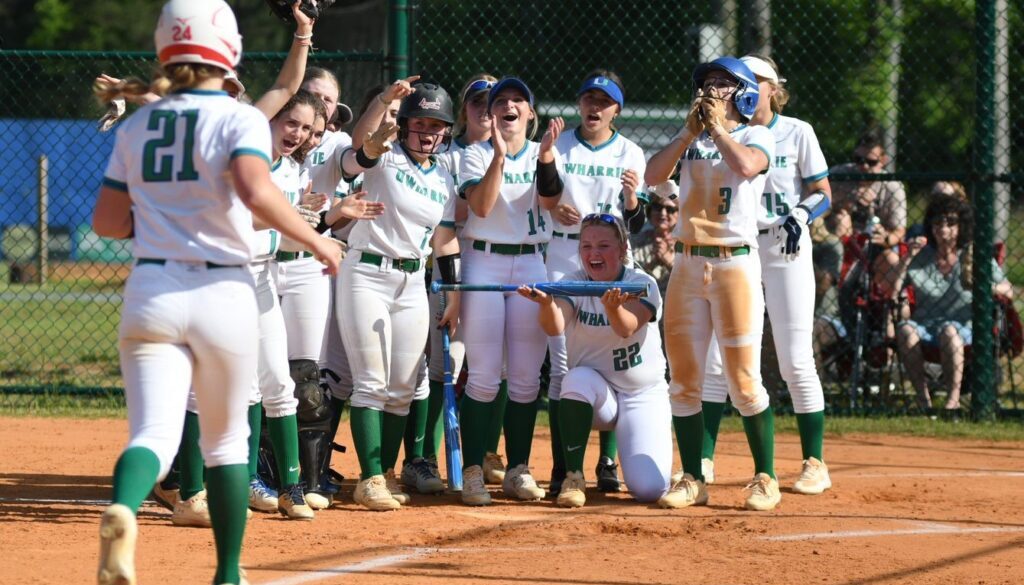 UCA softball Molly Bulla home run trot May2023