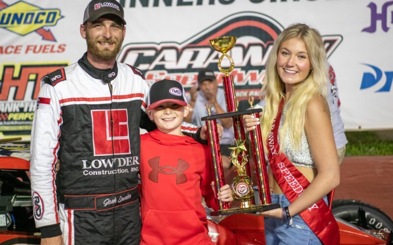 Lowder roars in Modifieds at Caraway