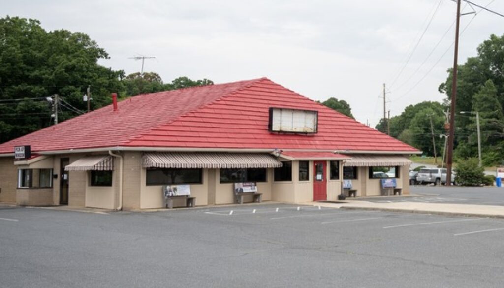 Paw Paws place on Dixie Drive closed June2024