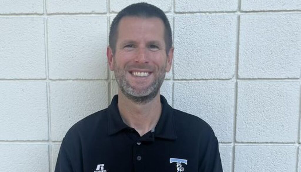 Trinity basketball coach Brett Andrews Aug2024 NEW CROP
