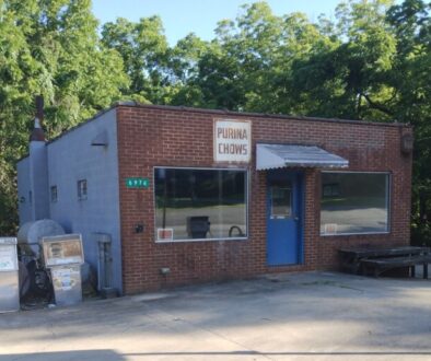 Arts Town and Country store closed