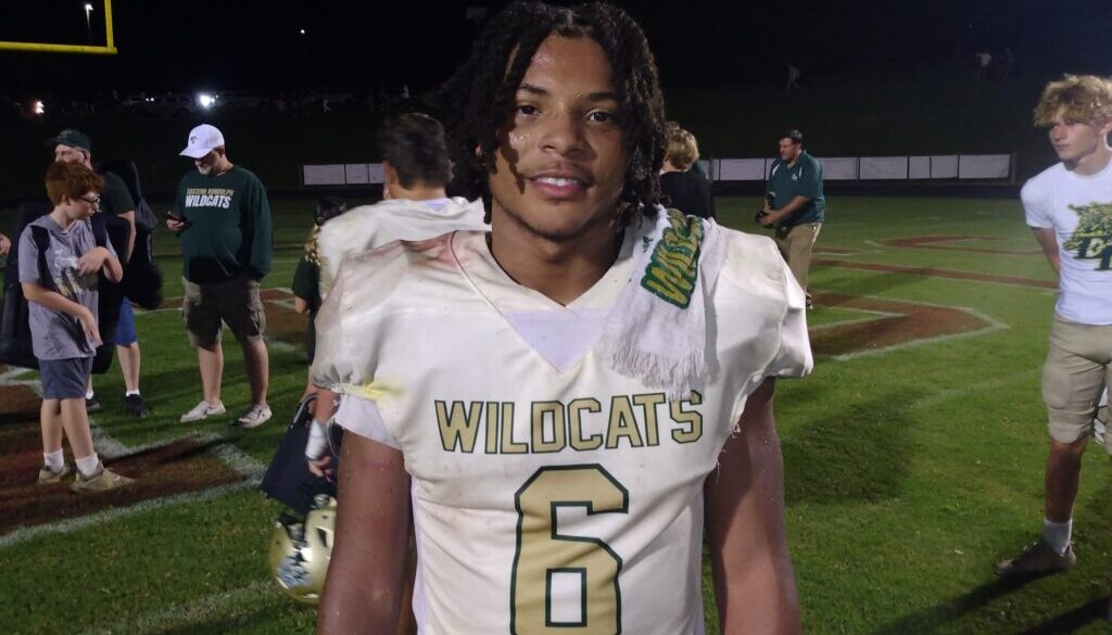 ER football Kobe Walker Aug2025 at SAlamance