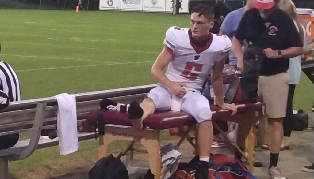 Johnathan Kelly receives treatment at halftime Sept2024