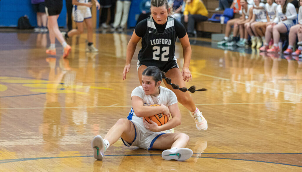 SWR girls v Ledford Nov2025 Maddie Strider